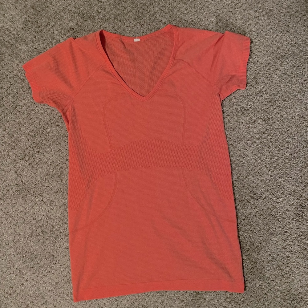 Lululemon swiftley tech top